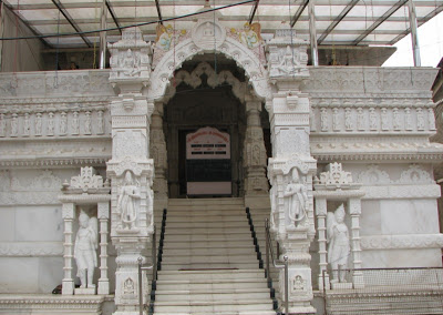 Jain Temple:10mins/4kms from Pinewood Resort